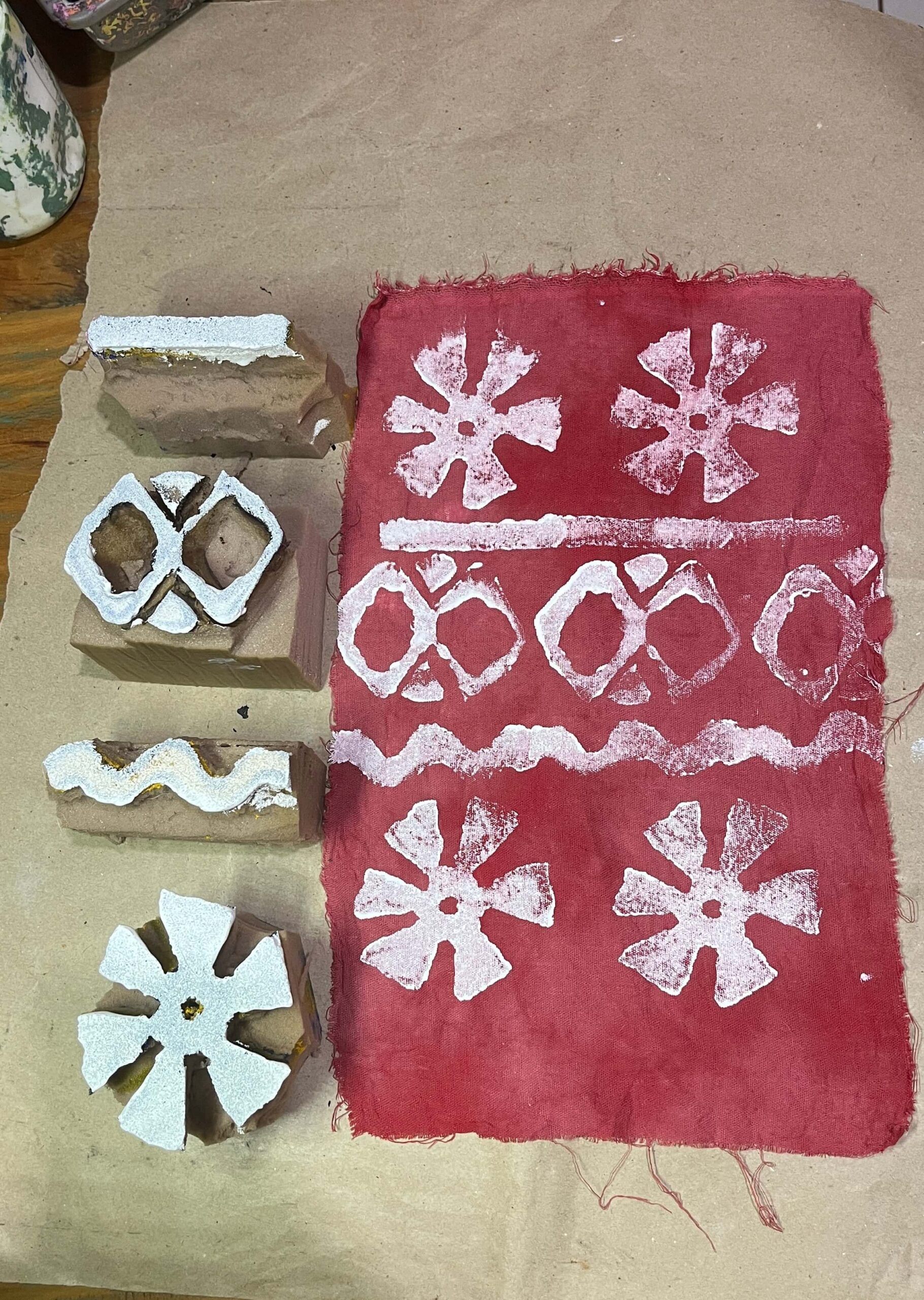 Vivência Batik Experimental com Xilopretura